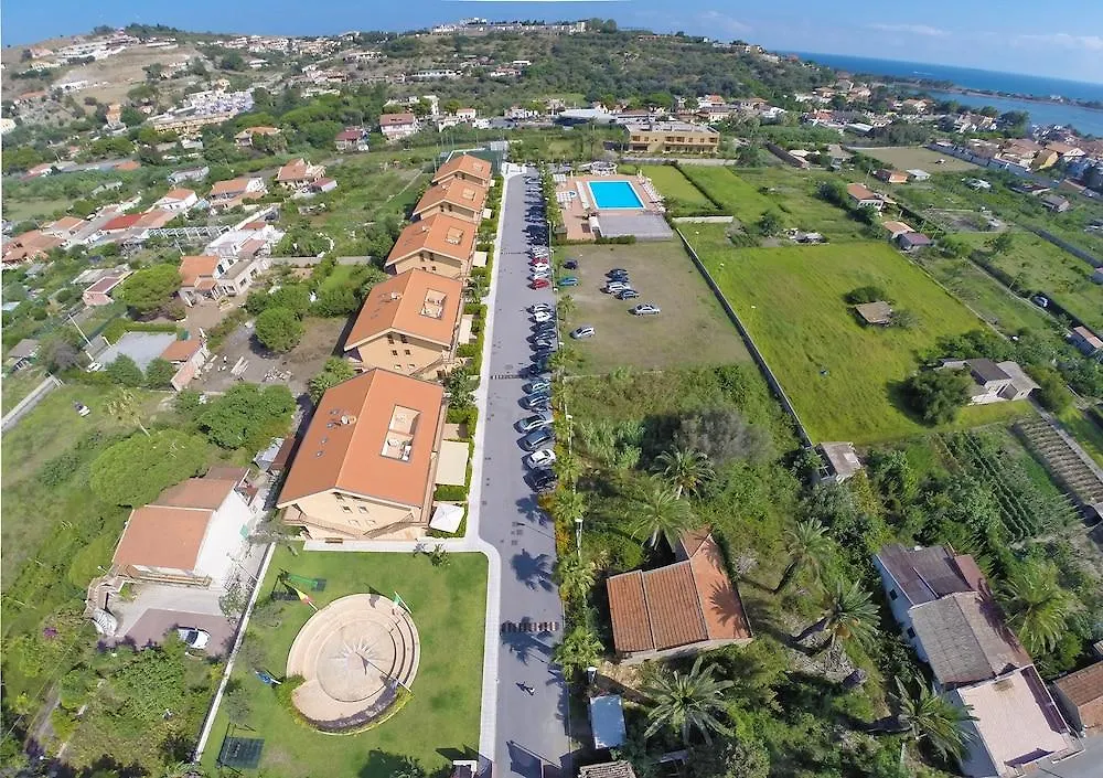 Torre di Faro Residence Dei Margi 4*, Torre di Faro إيطاليا