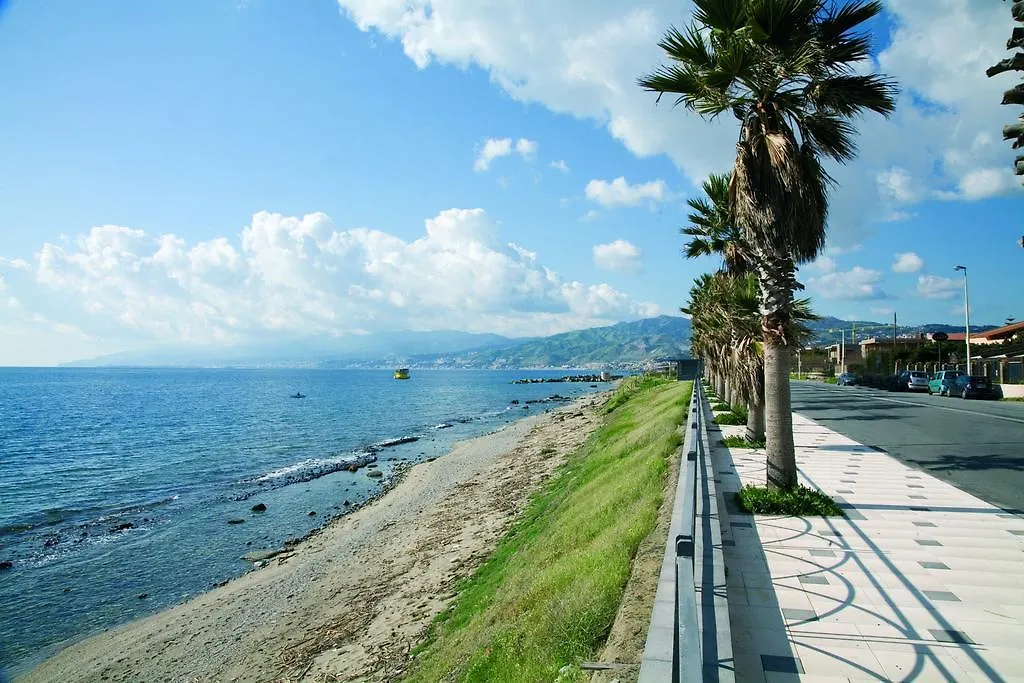Torre di Faro Residence Dei Margi شقة فندقية Torre di Faro