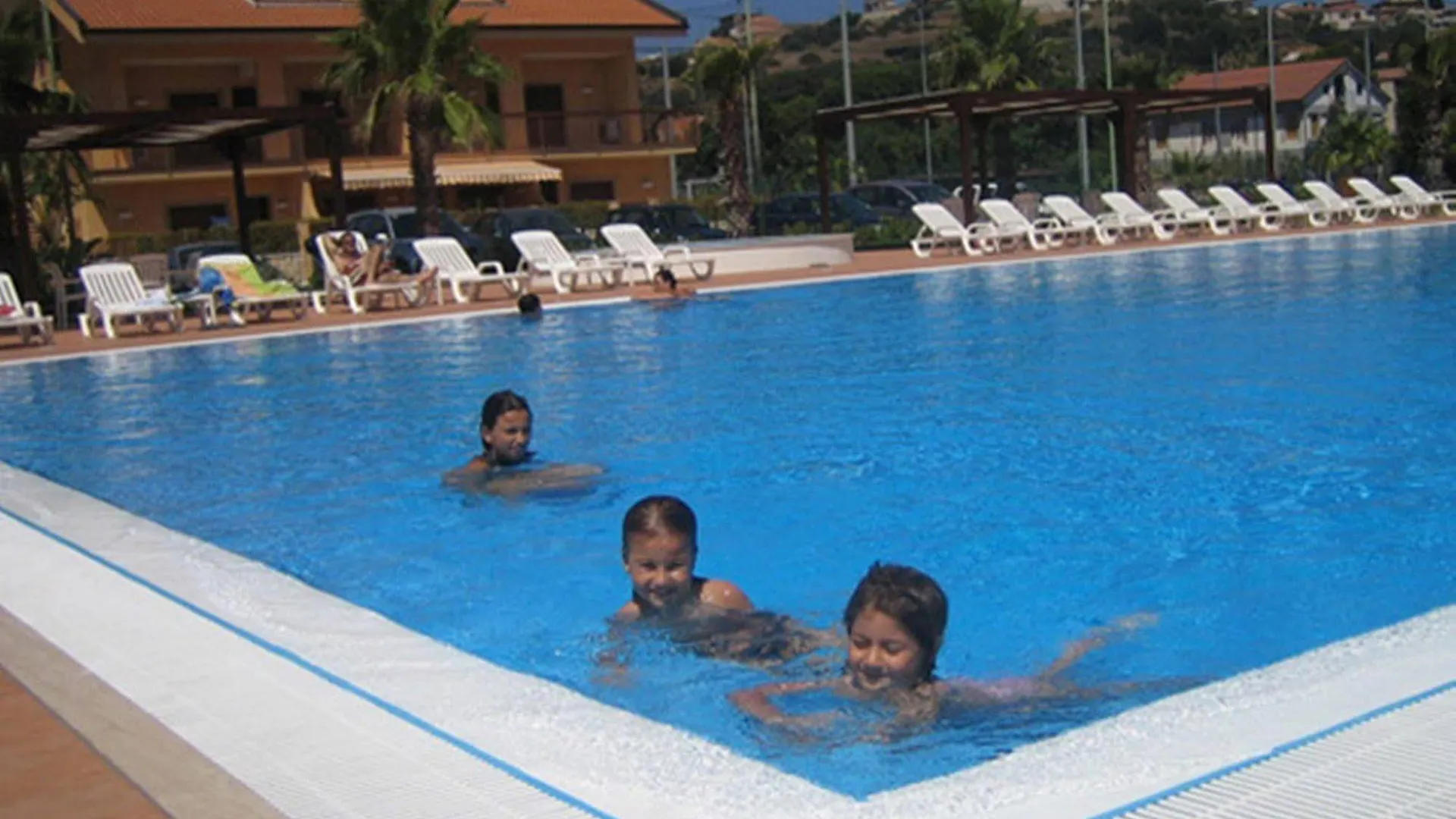 شقة فندقية Torre di Faro Residence Dei Margi