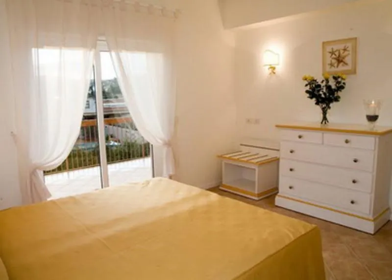 Residence Dei Margi Torre di Faro Aparthotel
